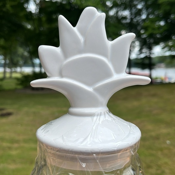 10” glass and porcelain container shaped like a pineapple - Picture 2 of 4